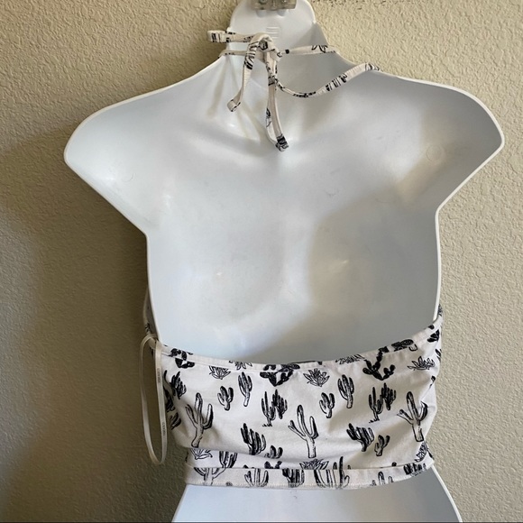 Forever 21 Cropped White Cactus  Halter Tank Top - Picture 2 of 7